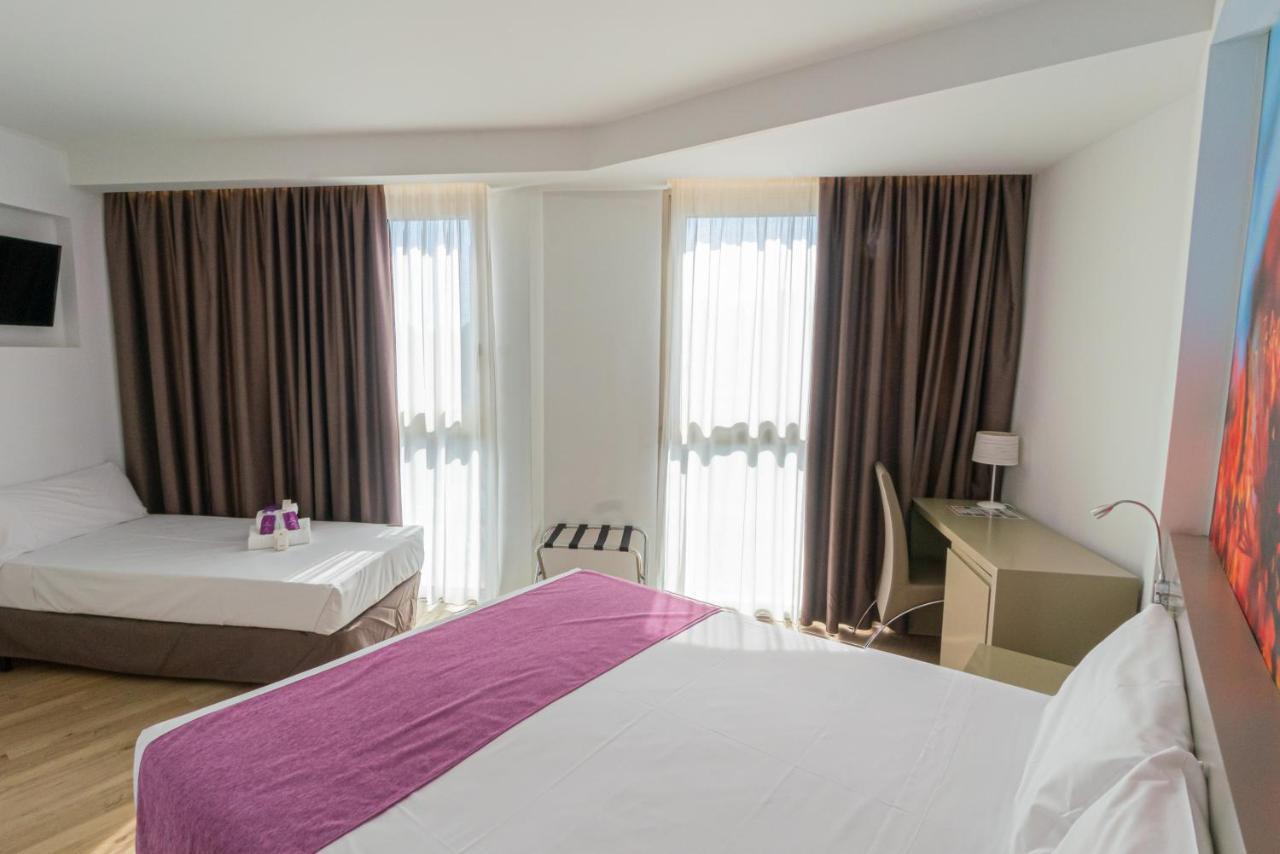 Hotel Jardin De Bellver 奥罗佩萨德尔马 外观 照片